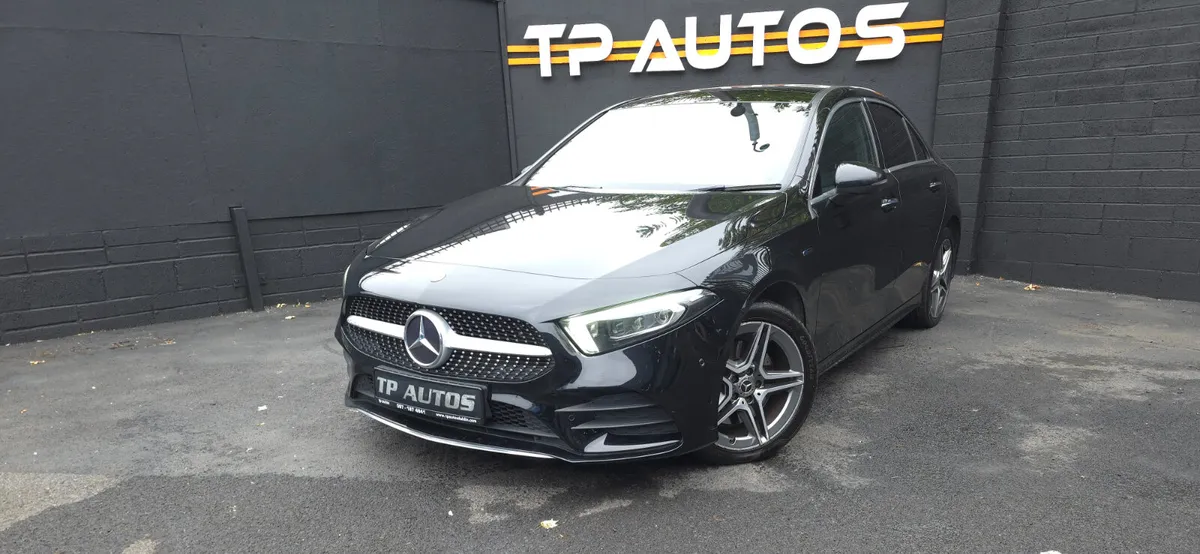 Mercedes-Benz AMG 2020 PAN ROOF - Image 1
