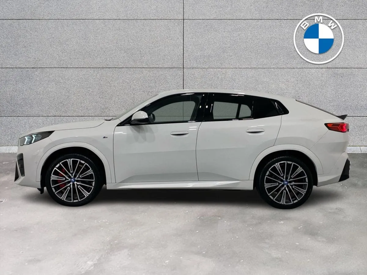 BMW iX2 Edrive20 M Sport - Image 4