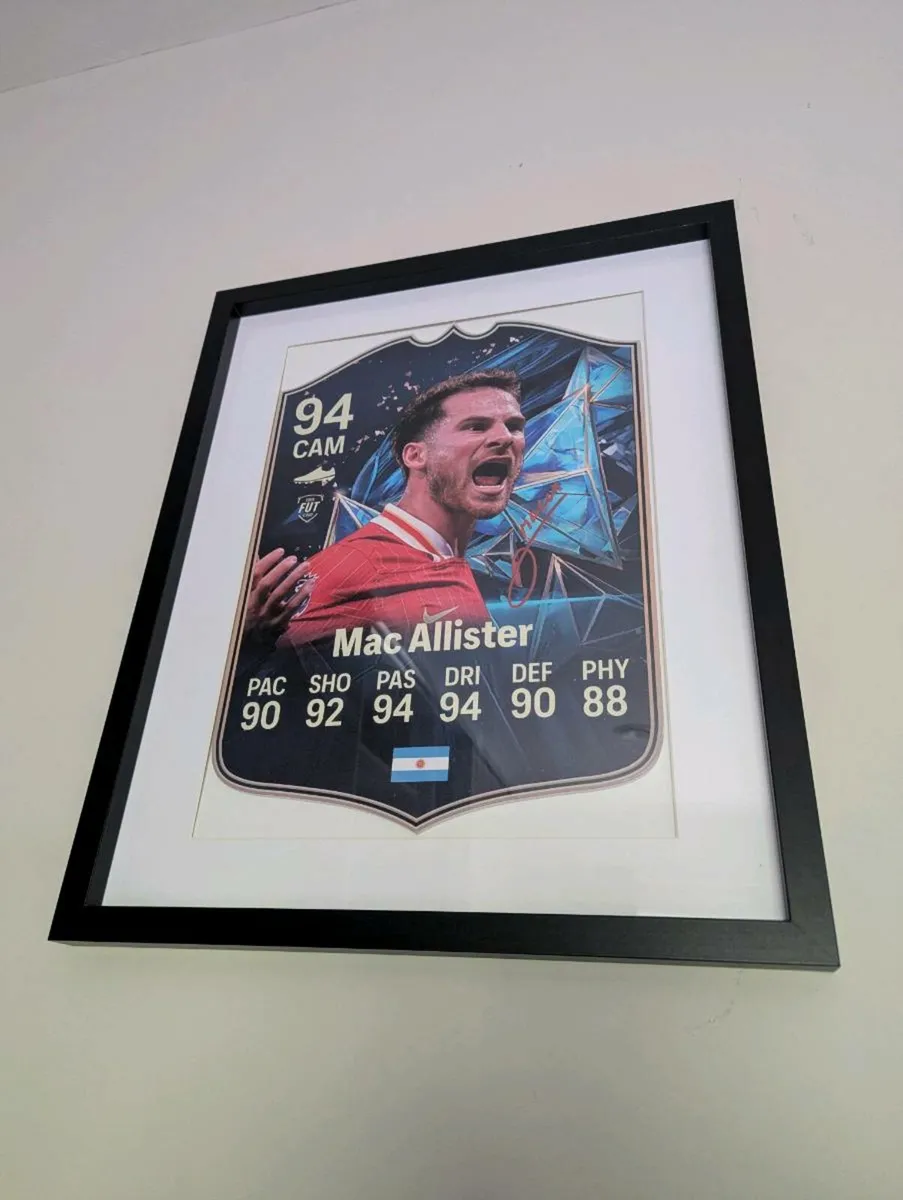 Alexis MacAllister Liverpool FC signed FUT card - Image 1