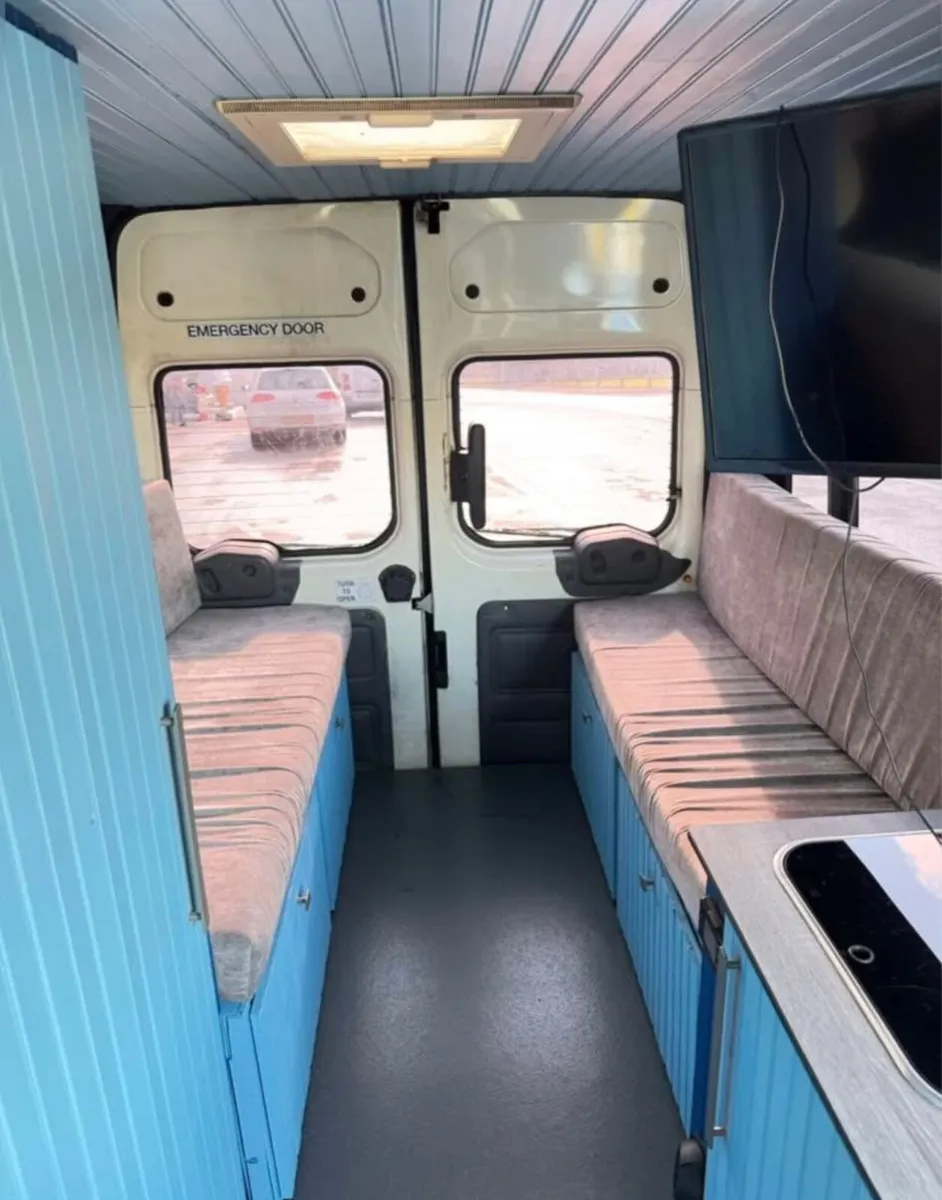 ✨2006 FORD TRANSIT 2 BERTH MOTORHOME ✨ - Image 3
