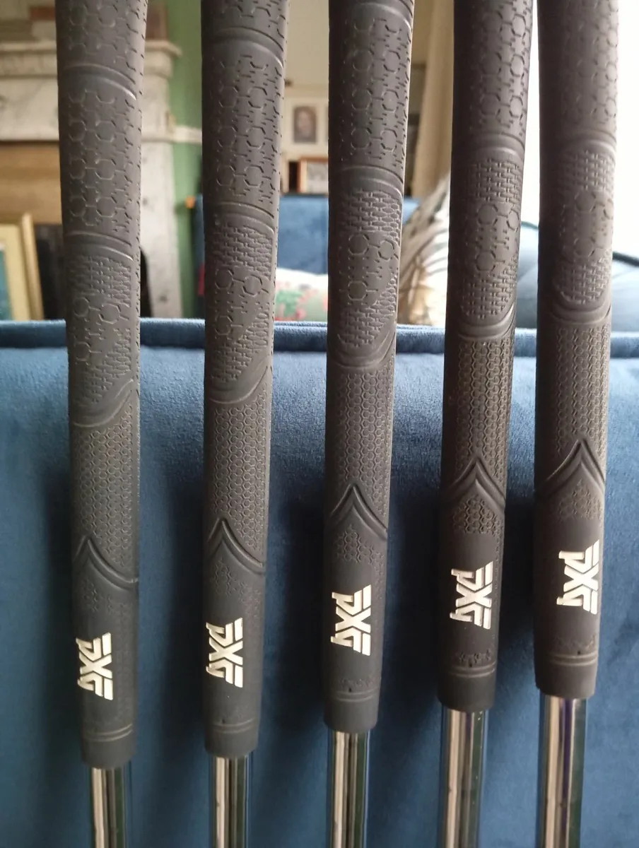 Golf clubs for sale - Image 1