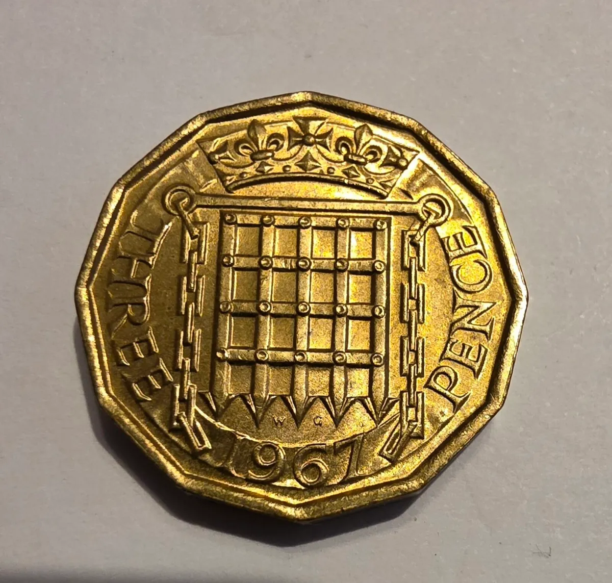 1967 british 3 pence - Image 2