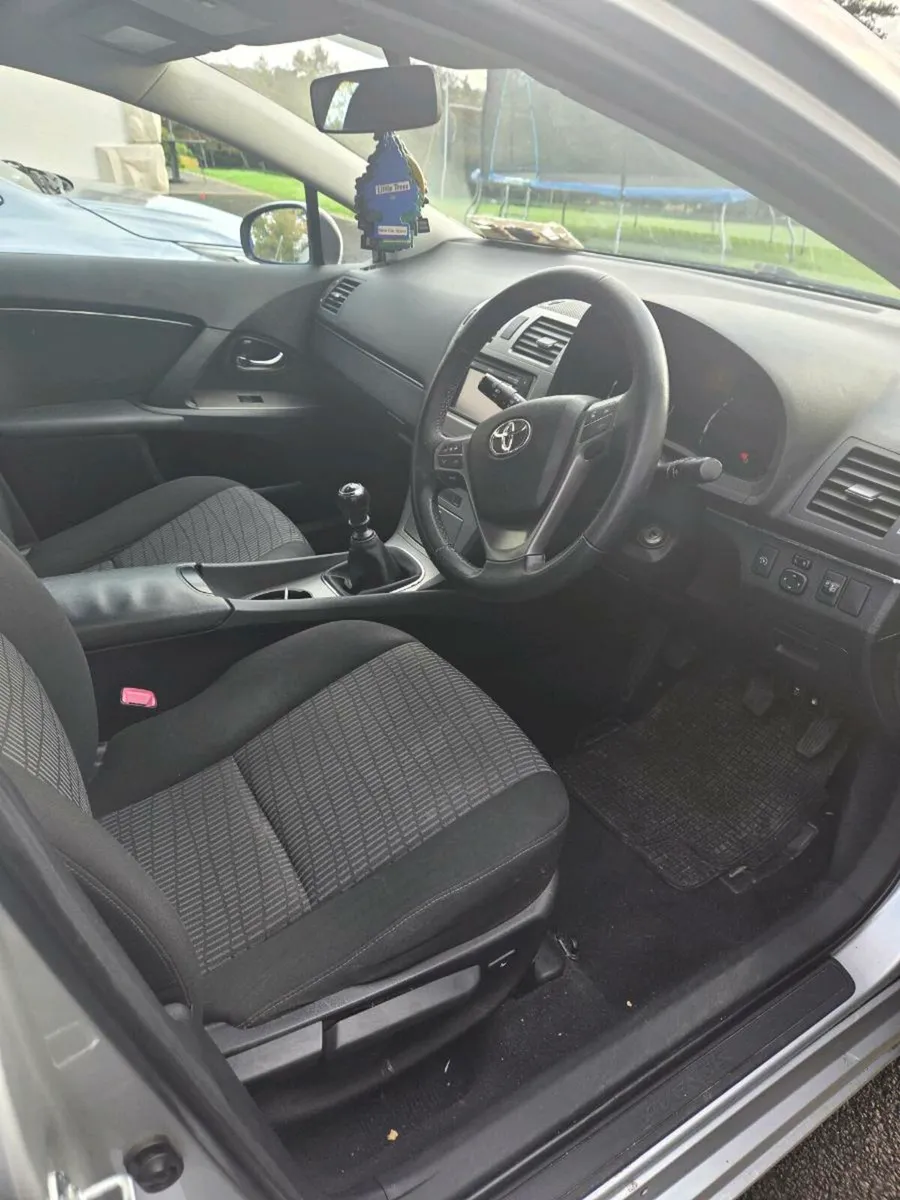 2011 Toyota Avensis - Image 4