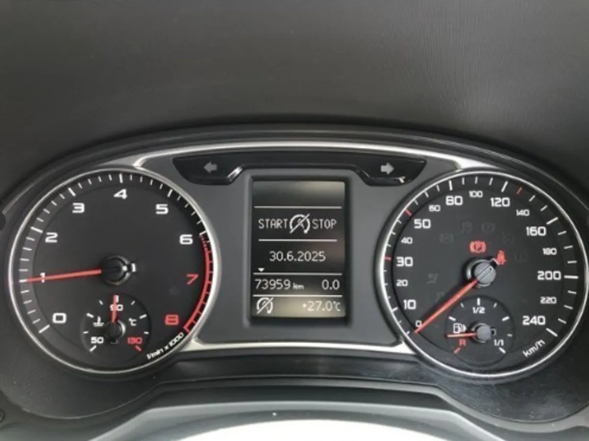 2012 Audi A1 Auto petrol // Warranty - Image 4