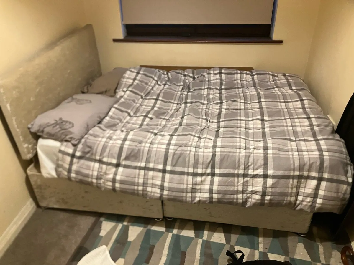 Double bed with mattress - Image 1