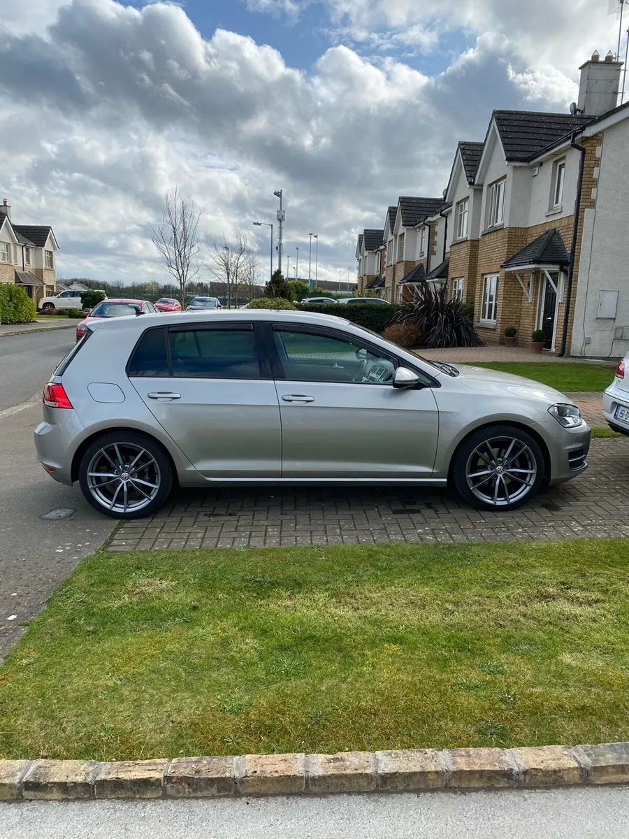 2016 Volkswagen Golf 1.4 TSI Highline - Image 2