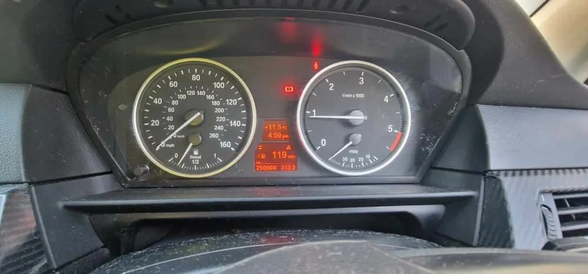 BMW 5-Series 2008 - Image 3