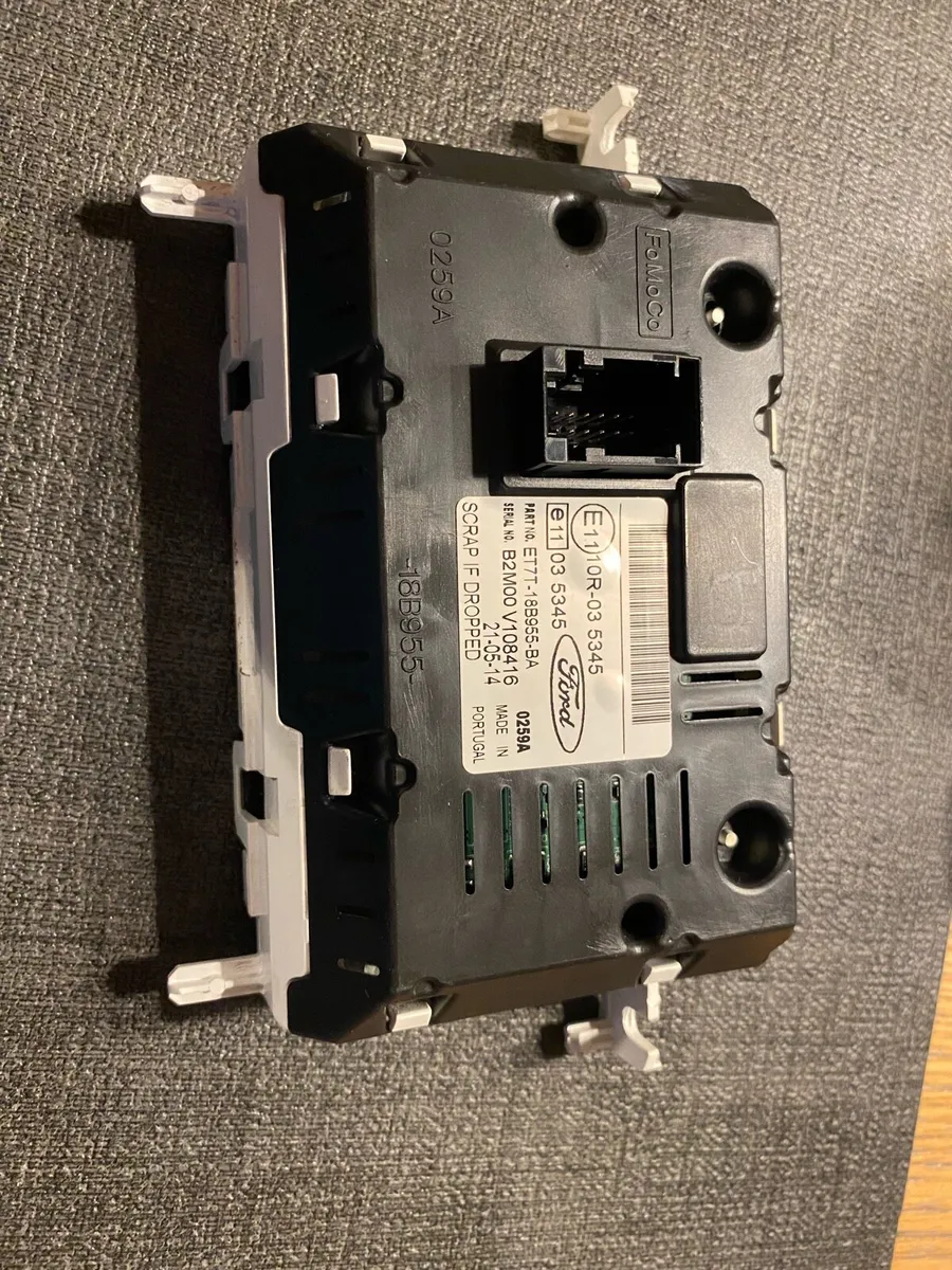 Ford Fiesta mk 7 multimedia radio 2013-2017 - Image 4