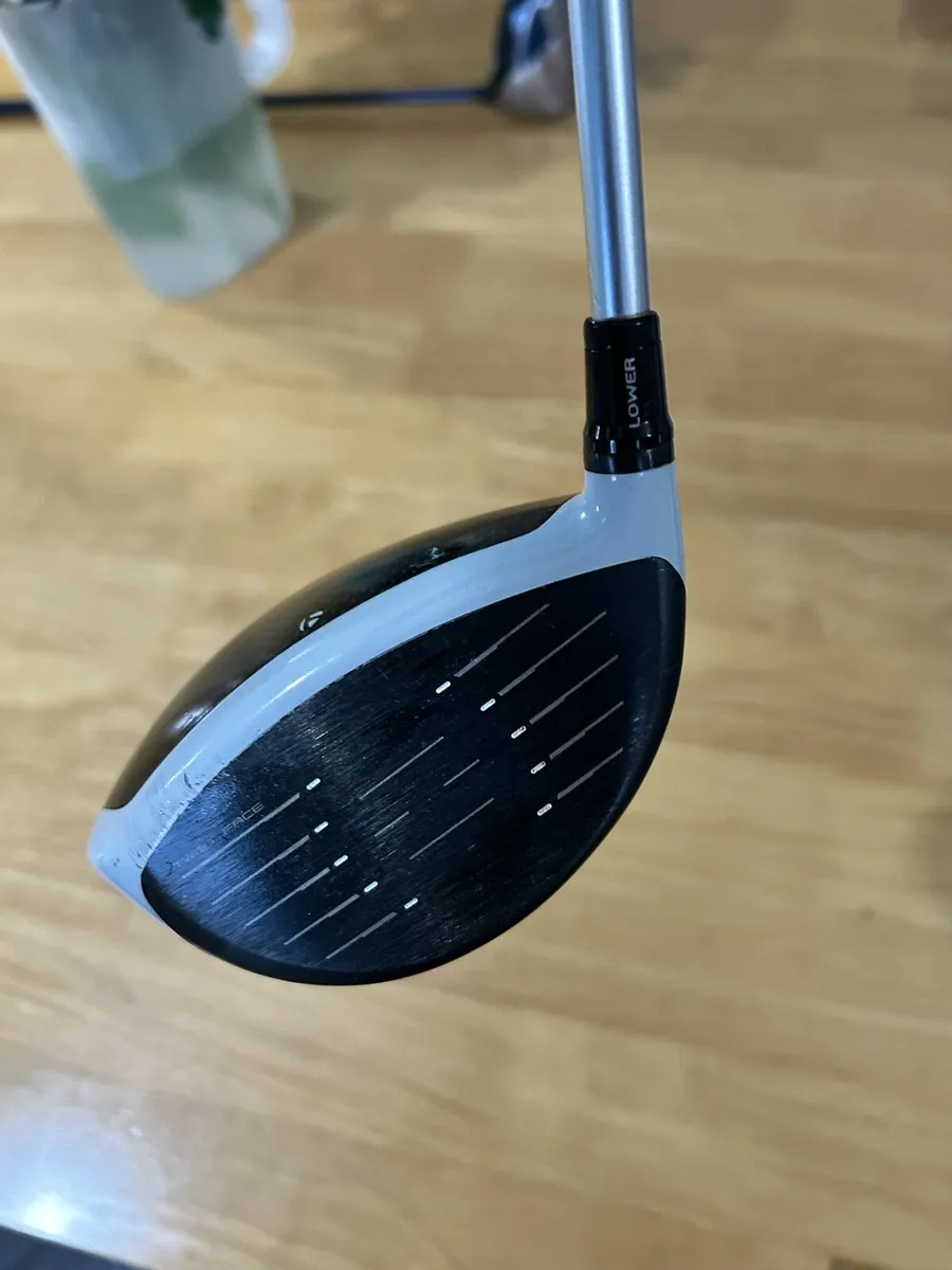 Tylormade Sim 2 Driver - Image 2