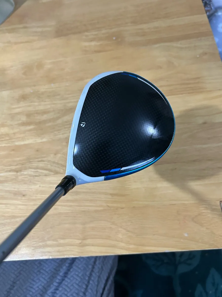 Tylormade Sim 2 Driver - Image 3