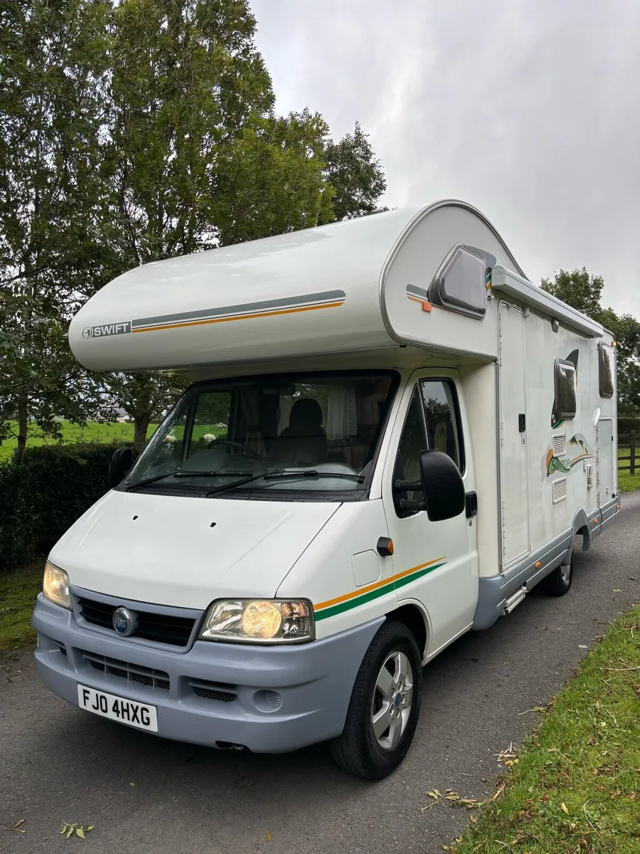 SWIFT SUNTOR Garage 6 berth Fiat 2.8 - Image 1