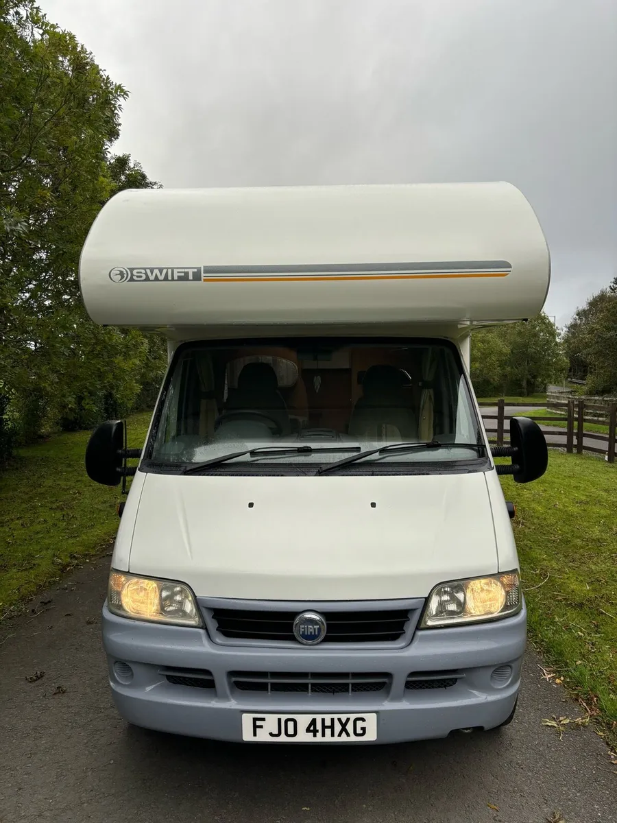 SWIFT SUNTOR Garage 6 berth Fiat 2.8 - Image 2