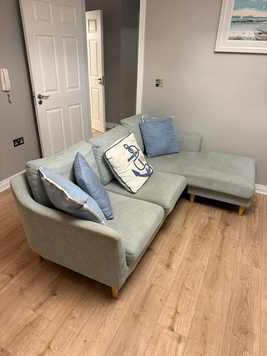 Couch - Image 1
