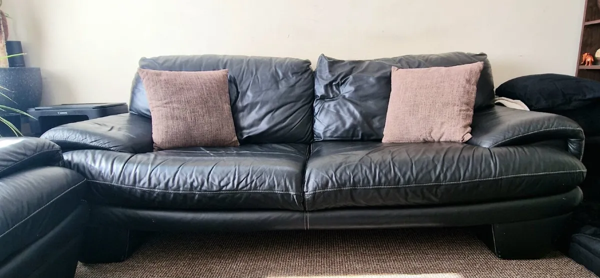 Leather sofa - Image 2