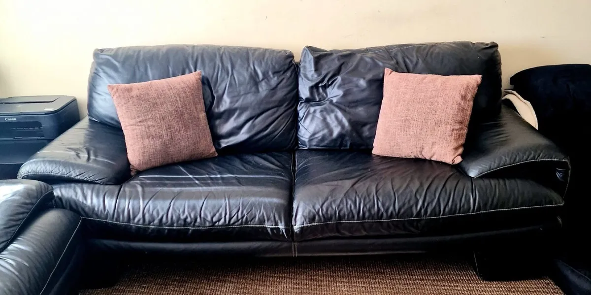 Leather sofa - Image 4