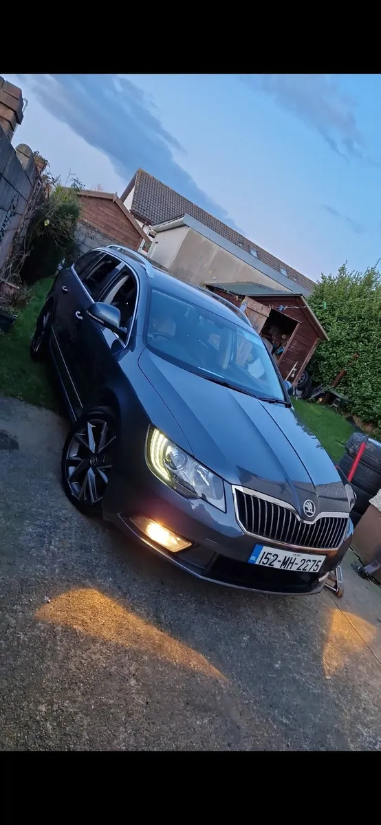 2015 skoda superb top spec! 2.0 - Image 2