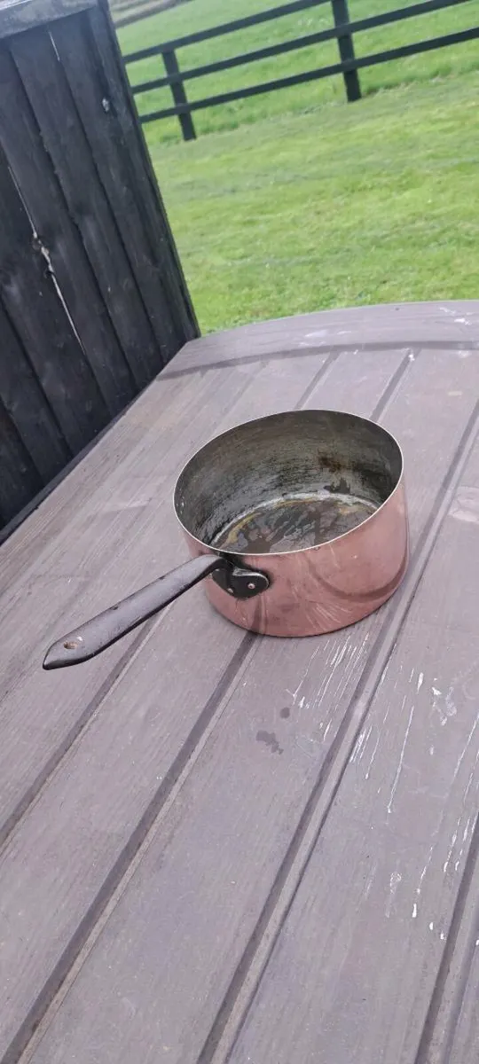 Old copper saucepan - Image 2