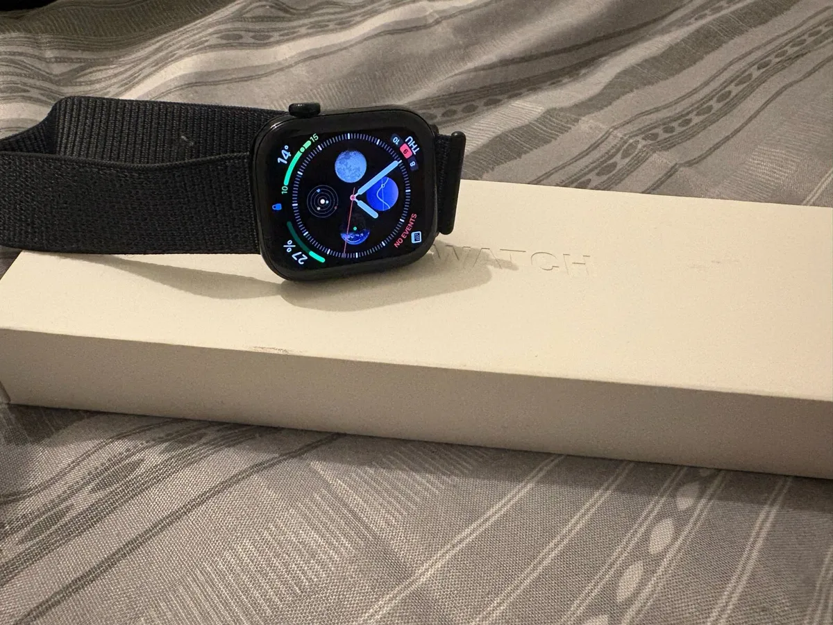 Apple Watch series 10 46mm - Image 1