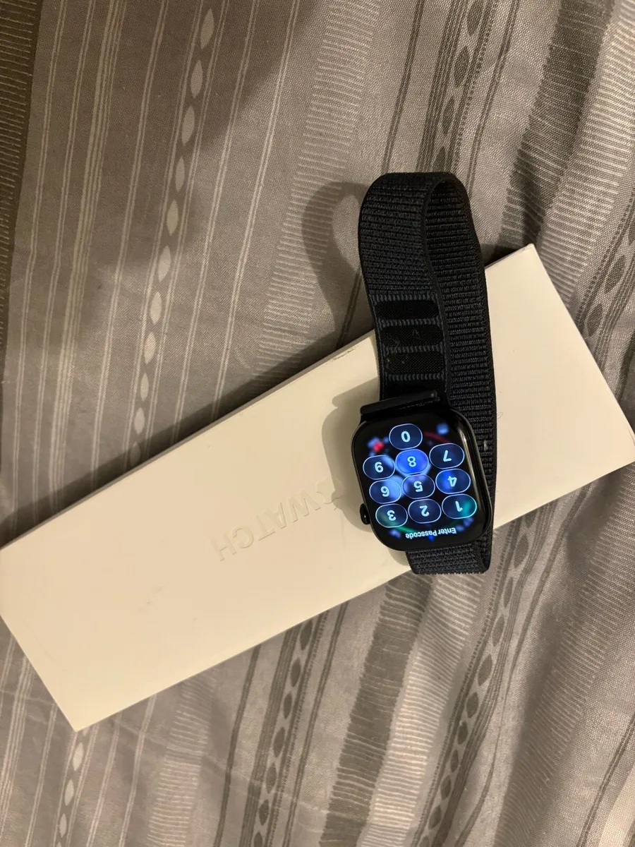 Apple Watch series 10 46mm - Image 3