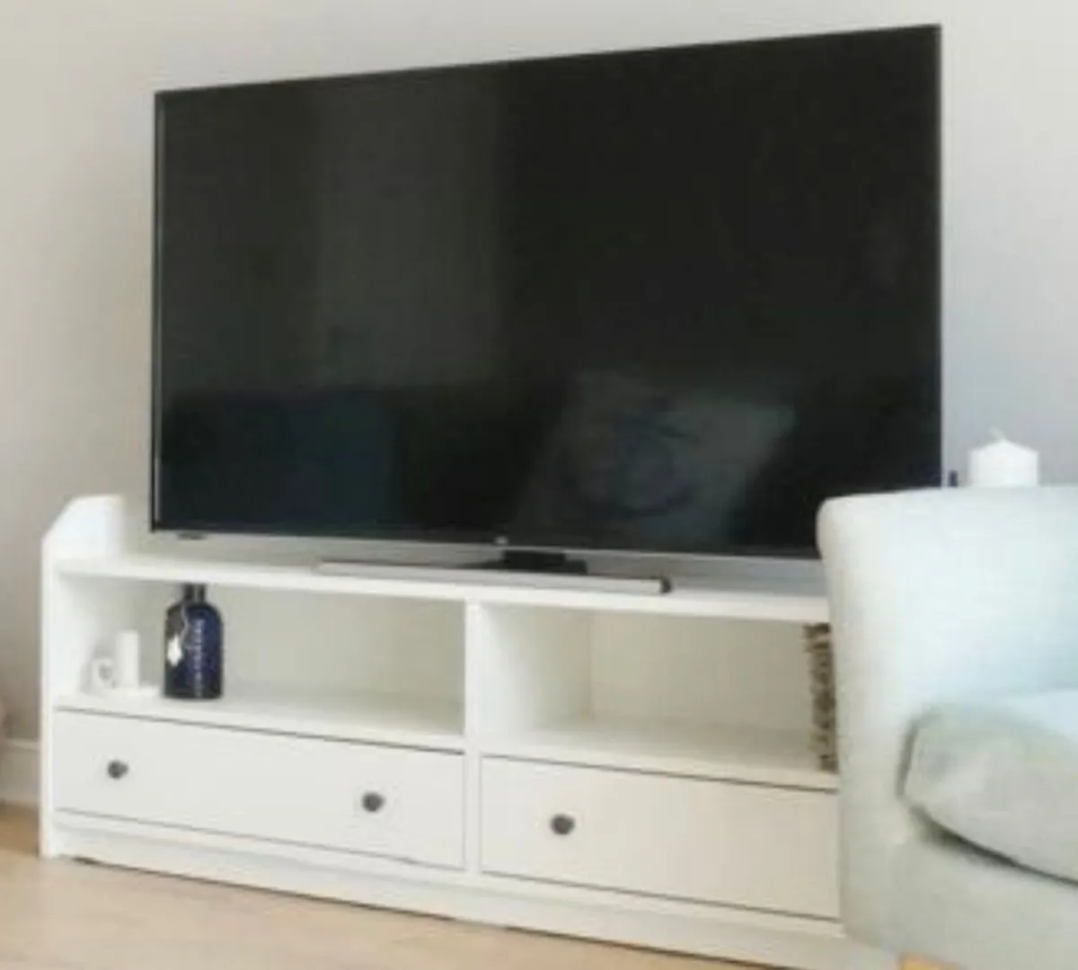 TV stand - Image 3