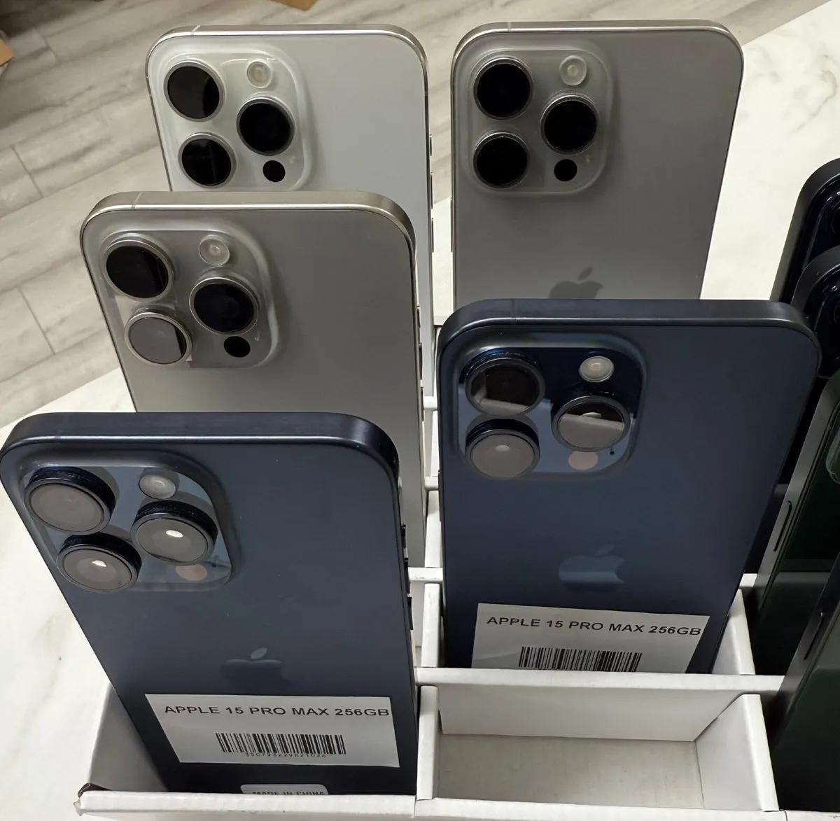 IPHONE 15 PRO MAX 256GB,1 YEAR WARRANTY  UNLOCKED - Image 1