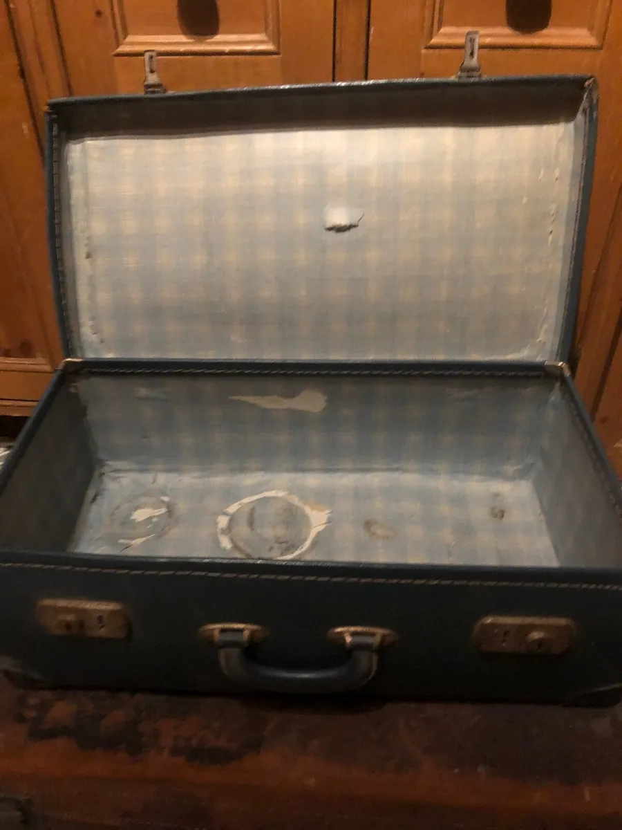 Vintage suitcases - Image 2