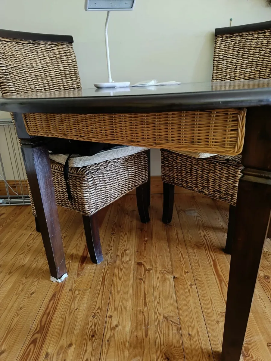 Furniture -solid accacia wood table - Image 1