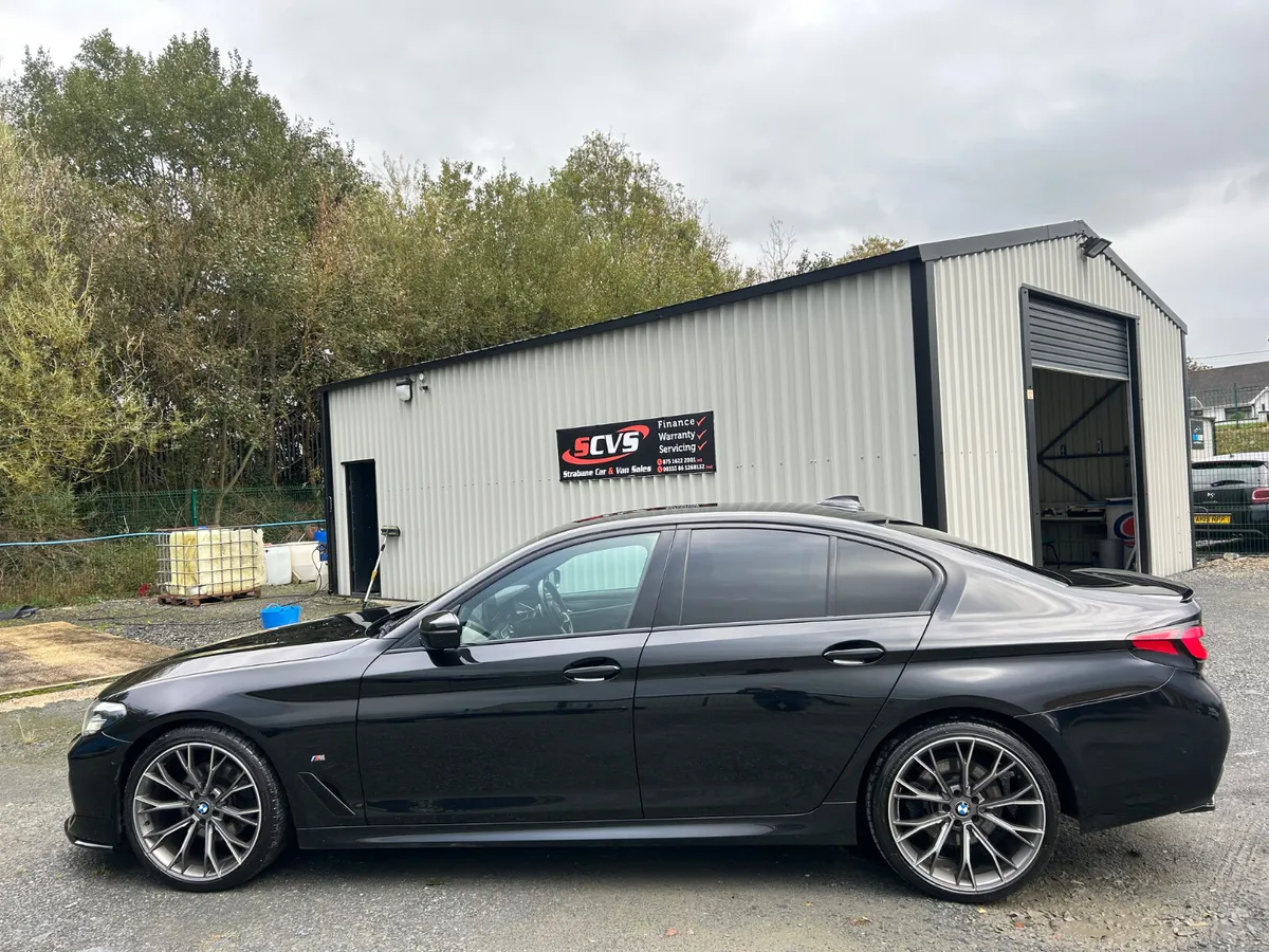 2022 BMW 520D MHT M SPORT VRT PAID - Image 3