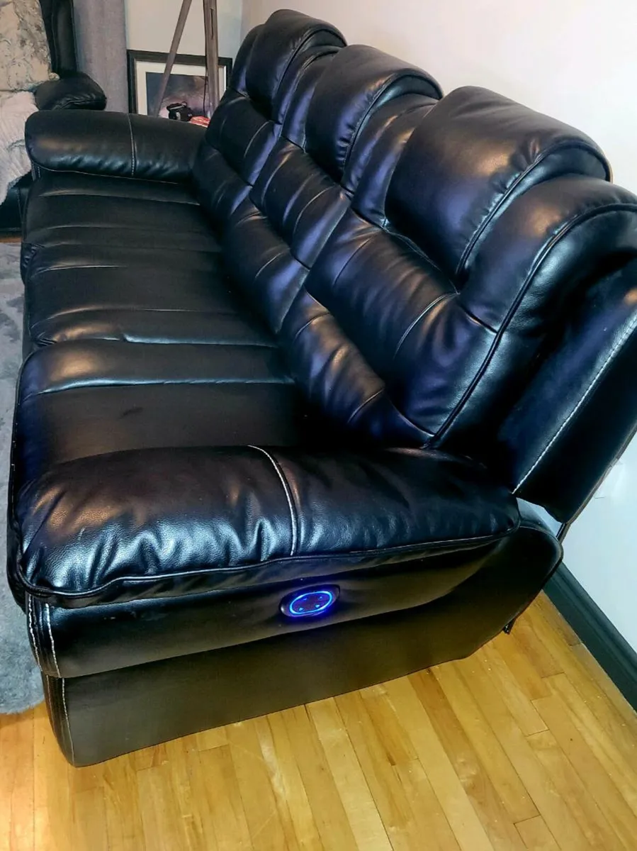 Settee - Image 2