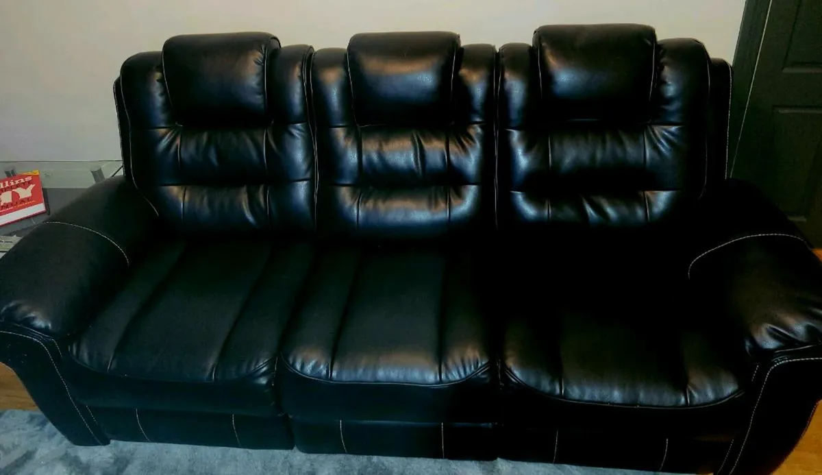 Settee - Image 3