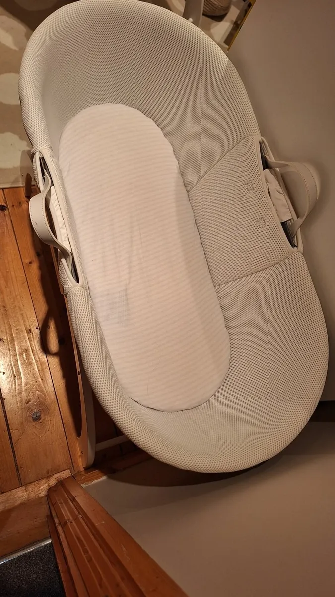 Shnuggle baby moses basket x2 - Image 3