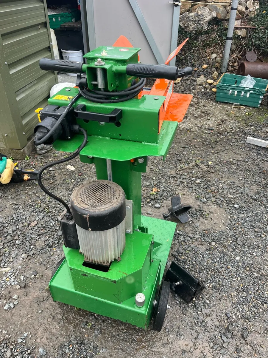 10 TON LOG SPLITTER - Image 4