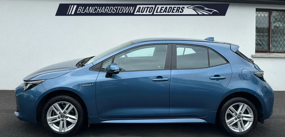 TOYOTA COROLLA 1.8 LUNA HYBRID 140BHP SERV HISTORY - Image 2