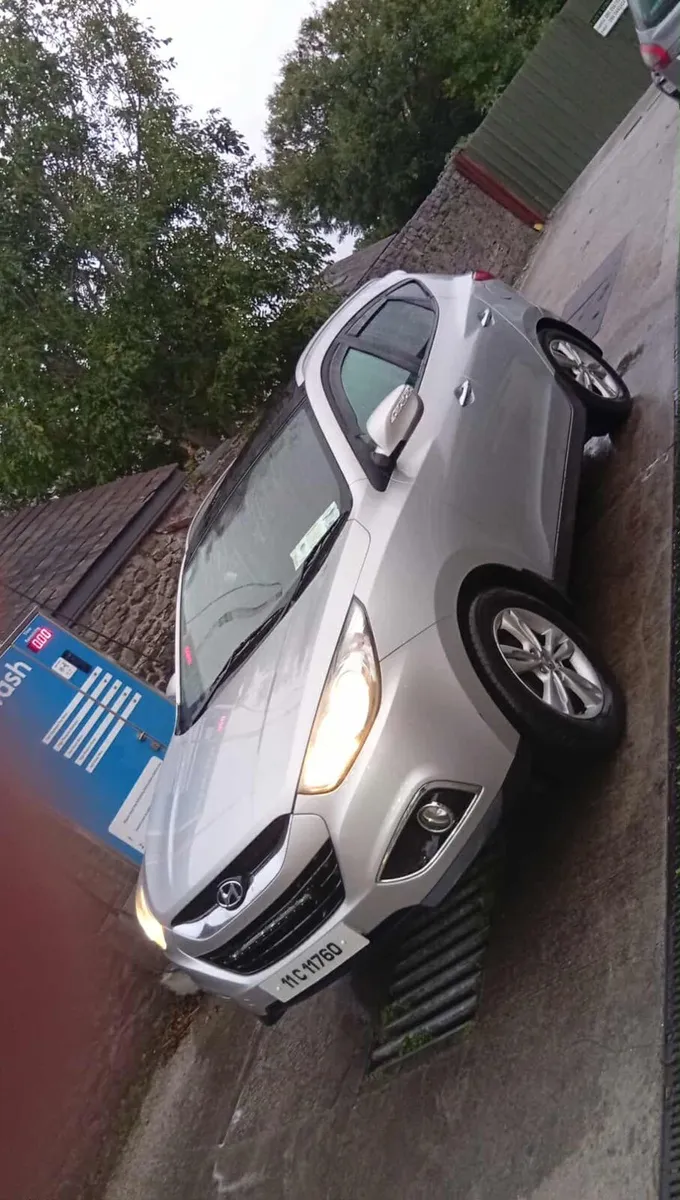 Hyundai ix35 15 months fresh nct spotless €4450 - Image 3