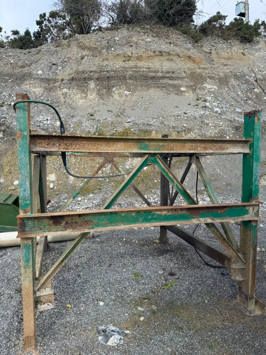 STEEL FRAME/STAND - Image 4
