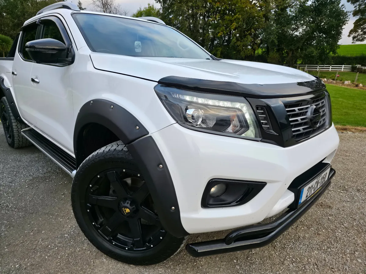 2021 Nissan Navara Tekna Low Mileage - Image 4