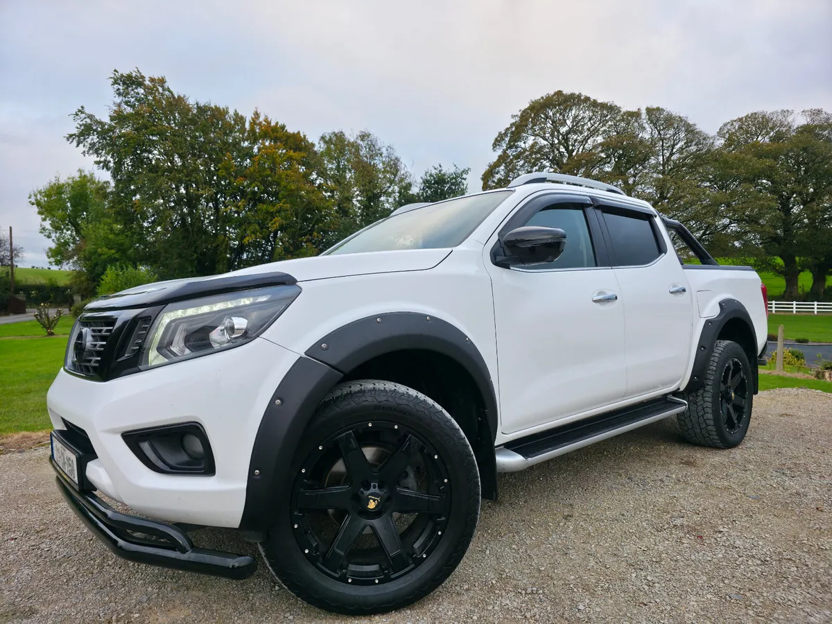 2021 Nissan Navara Tekna Low Mileage - Image 2
