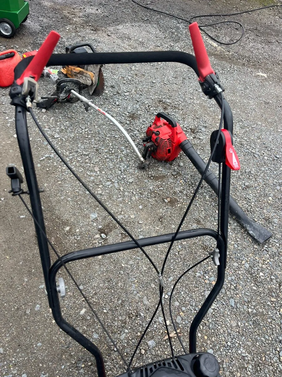 SELF PROPELLED STRIMMER - Image 4