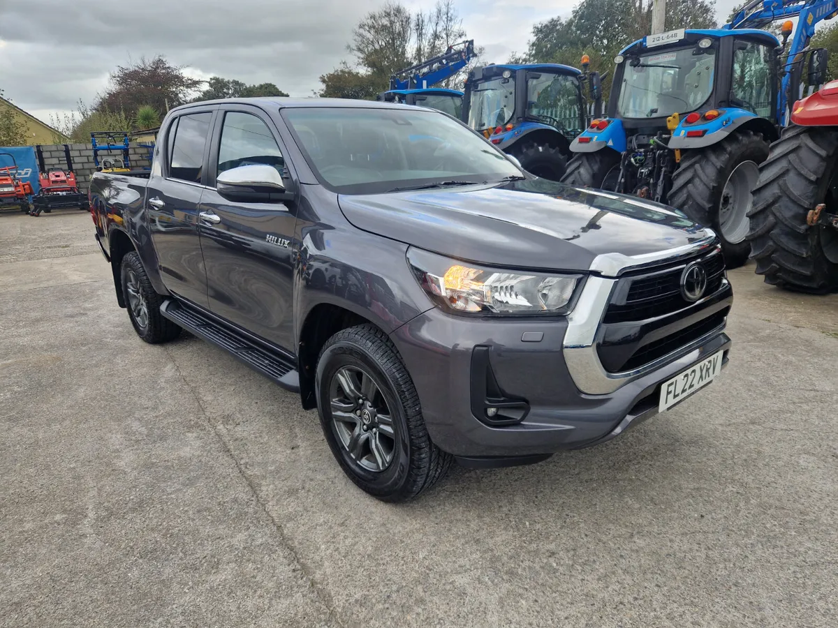 2022 Toyota Hilux - Image 1