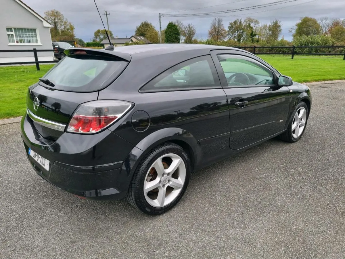 Opel Astra 3dr GTC SRI - Image 2