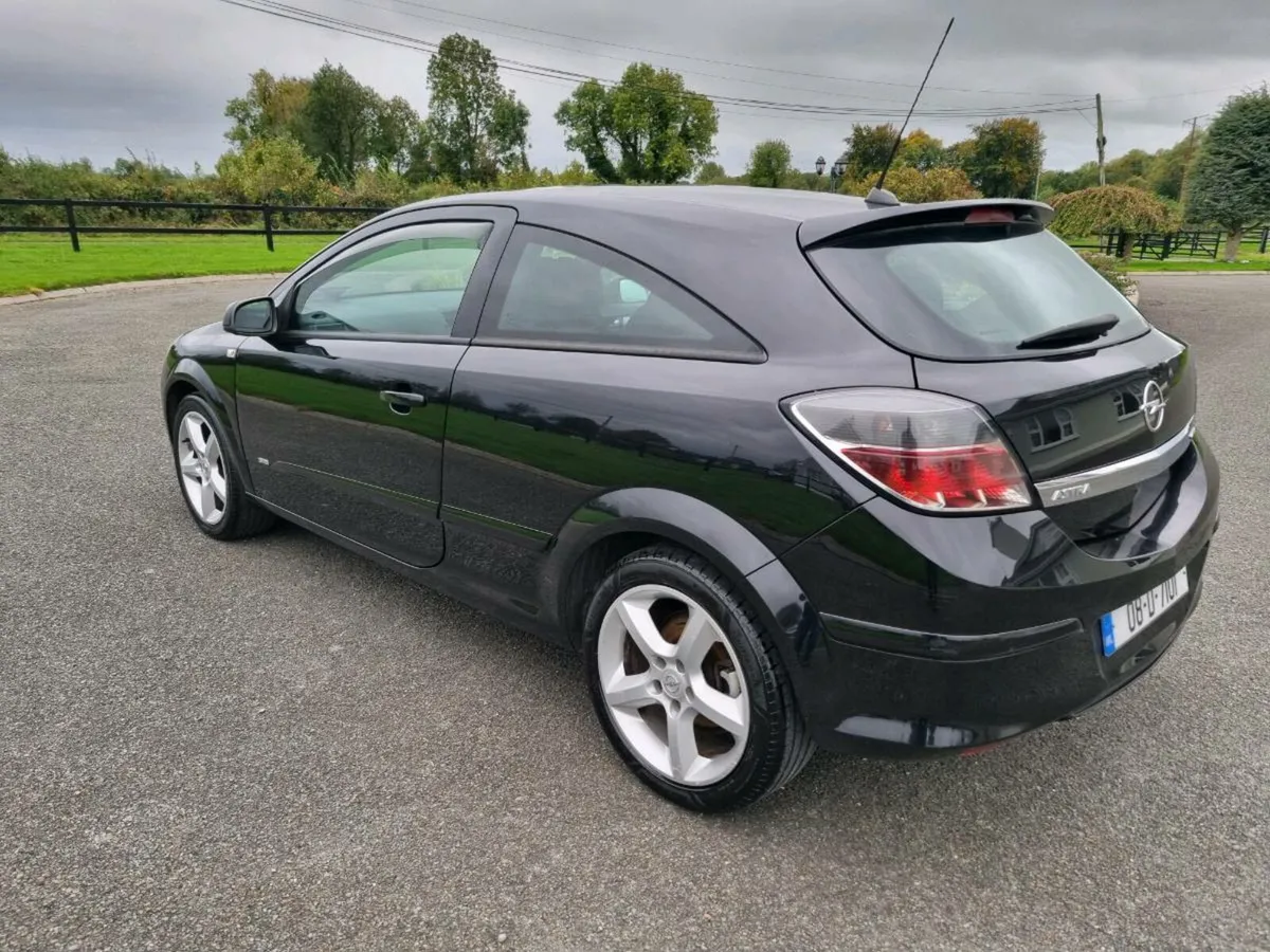 Opel Astra 3dr GTC SRI - Image 4