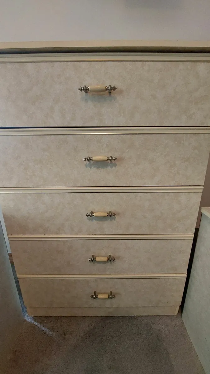Chest of Drawers and Bedside Lockers - Image 4
