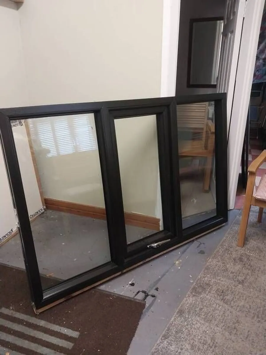 window - Image 1