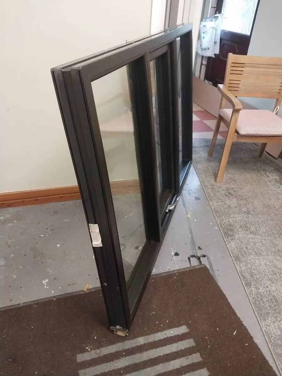 window - Image 2