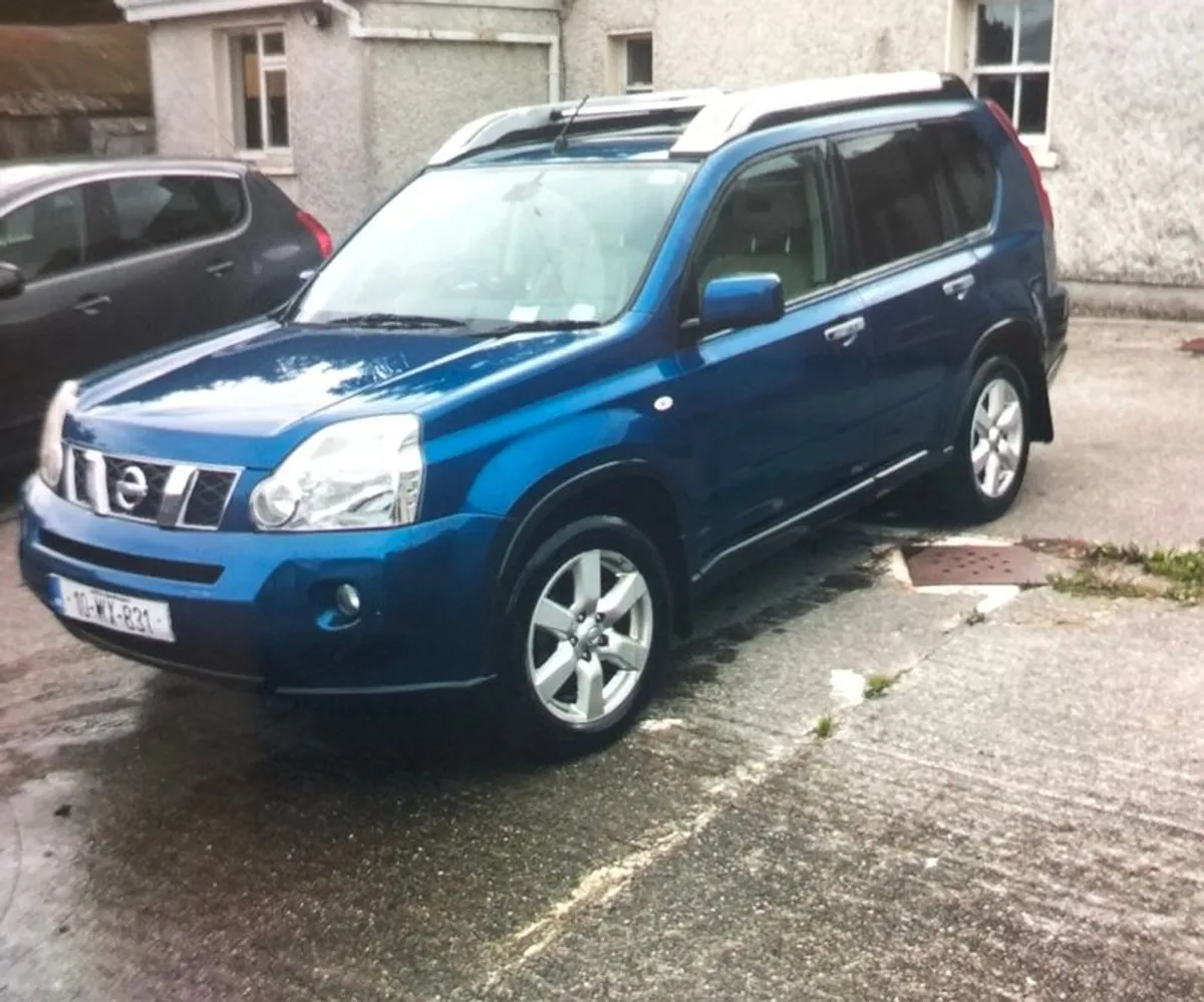 2010 Nissan X-Trail - Image 1