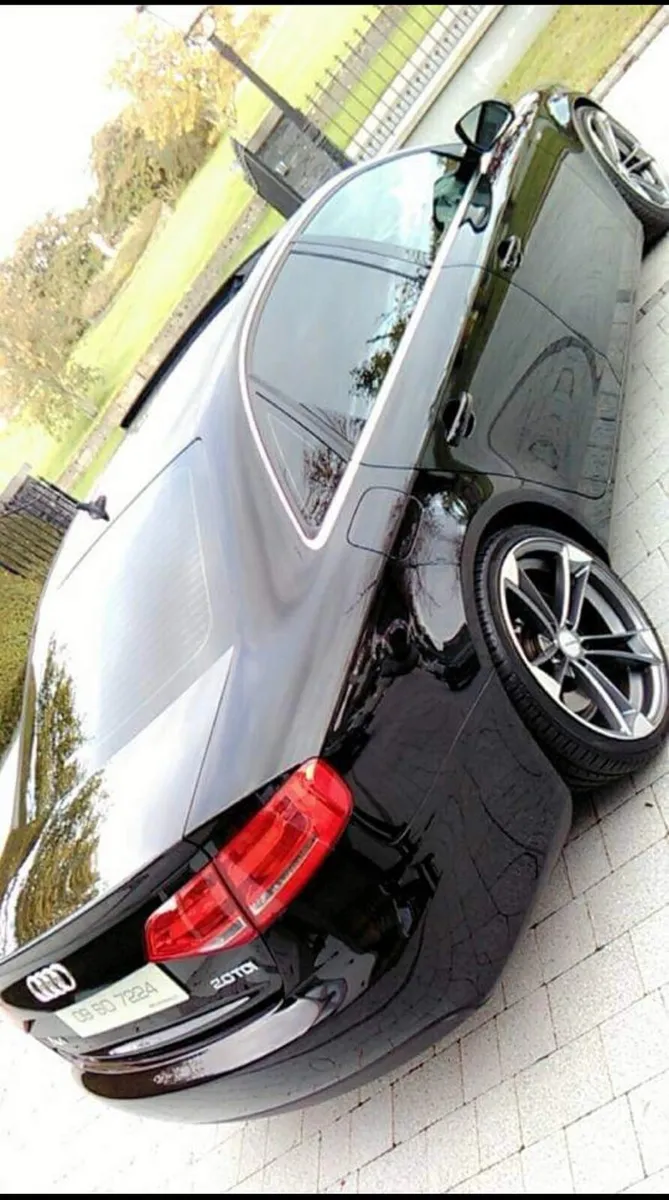 STUNNING SUNROOF AUDI A4 - Image 4