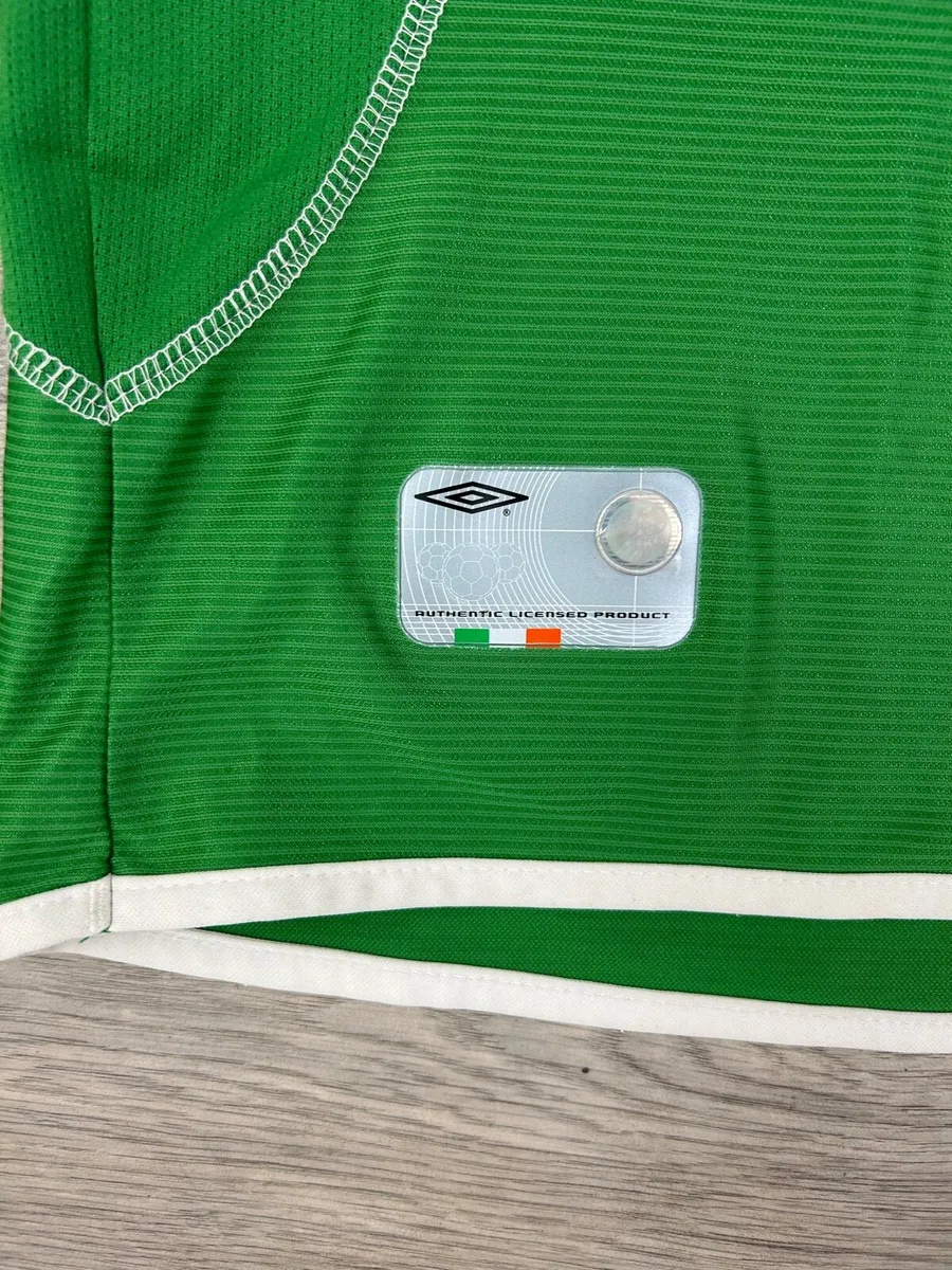 Vintage Umbro Ireland 2002 World Cip Jersey Shirt - Image 3