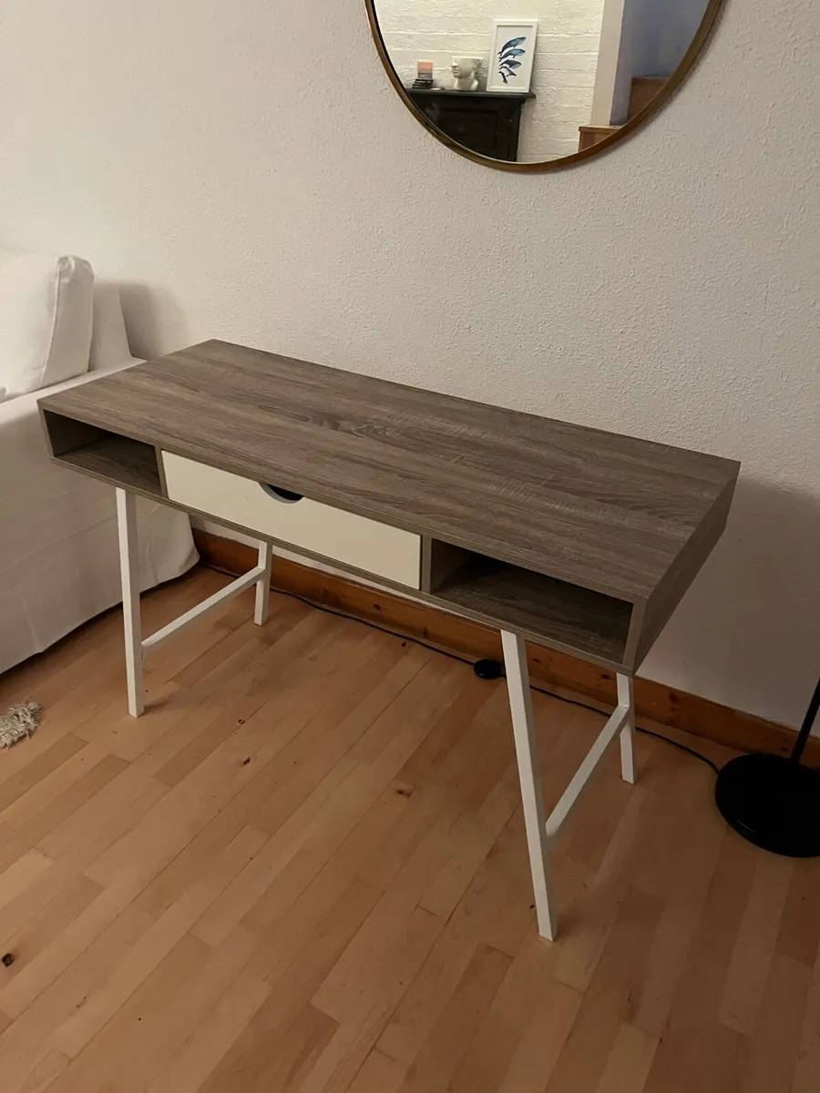 Study Desk - Image 3