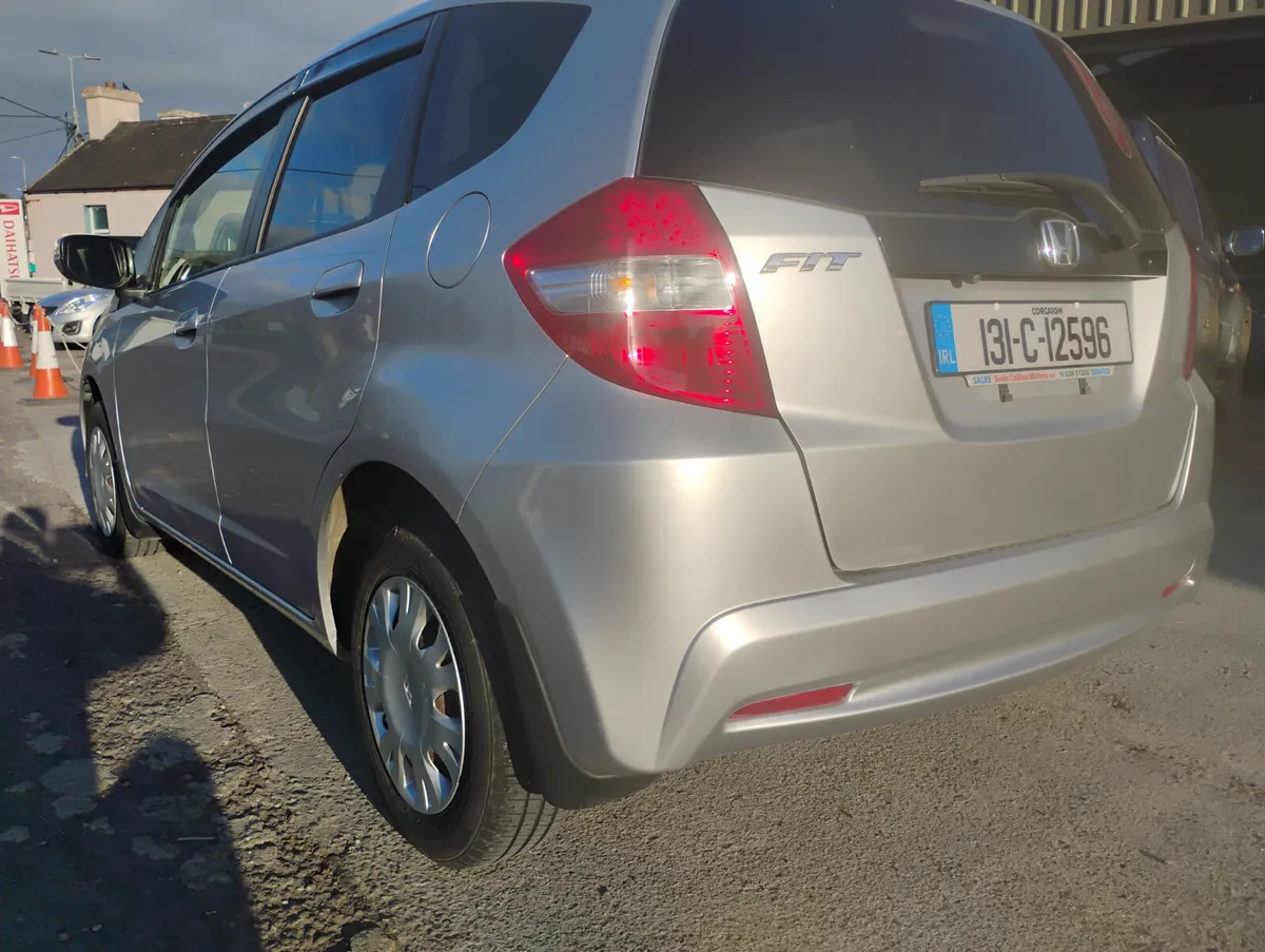 2013 HONDA FIT AUTOMATIC - Image 3