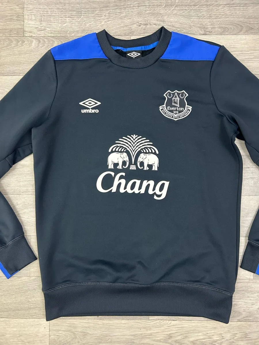 Vintage Umbro Everton Liverpool Sweatshirt Medium - Image 2